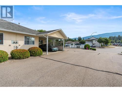 1834 47 Avenue, Vernon, BC - Outdoor