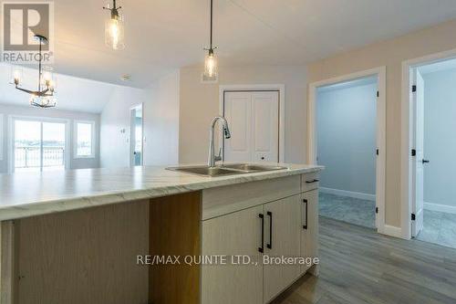 59 Sandhu Crescent, Belleville, ON - Indoor Photo Showing Kitchen With Double Sink