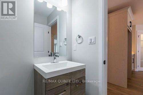 59 Sandhu Crescent, Belleville, ON - Indoor Photo Showing Bathroom