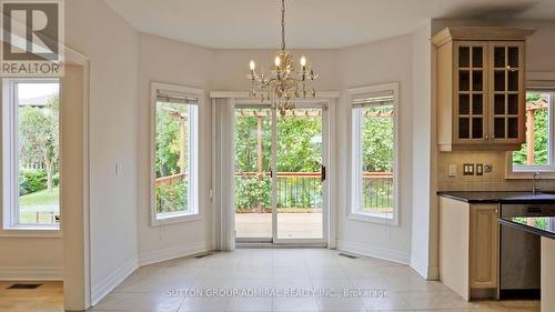 112 Crestwood Road, Vaughan, ON - Indoor Photo Showing Other Room