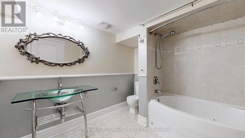 112 Crestwood Road, Vaughan, ON - Indoor Photo Showing Bathroom