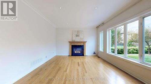 112 Crestwood Road, Vaughan, ON - Indoor Photo Showing Living Room With Fireplace