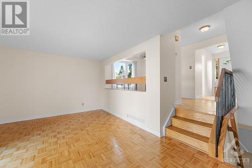 14 Castlebrook Lane Unit#E, Ottawa, ON - Indoor Photo Showing Other Room