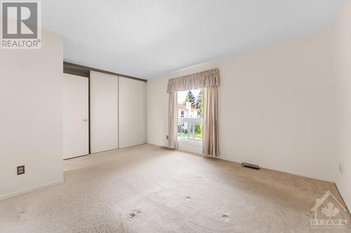 14 Castlebrook Lane Unit#E, Ottawa, ON - Indoor Photo Showing Other Room