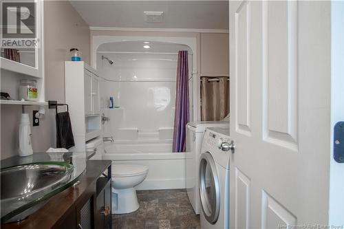 58 Orchard Crescent, Sussex Corner, NB - Indoor Photo Showing Laundry Room