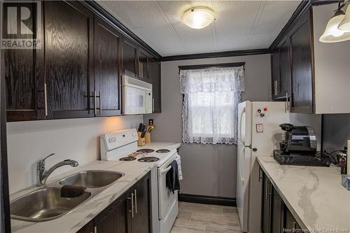 58 Orchard Crescent, Sussex Corner, NB - Indoor Photo Showing Kitchen With Double Sink