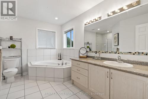 12 Robert Attersley Drive E, Whitby (Taunton North), ON - Indoor Photo Showing Bathroom