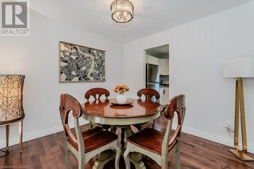 80 Old Country Drive Unit# 35, Kitchener, ON - Indoor Photo Showing Dining Room