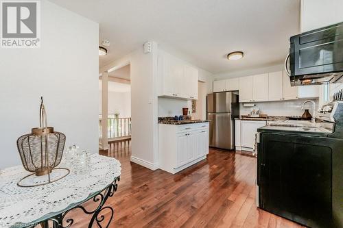 80 Old Country Drive Unit# 35, Kitchener, ON - Indoor Photo Showing Kitchen