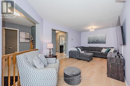 47 Hagan Avenue, Guelph, ON - Indoor Photo Showing Living Room