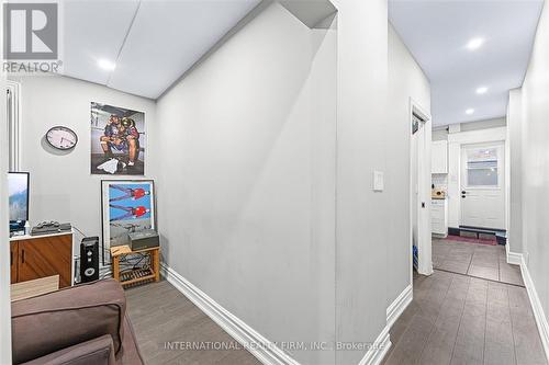 294 Gerrard Street E, Toronto, ON - Indoor Photo Showing Other Room