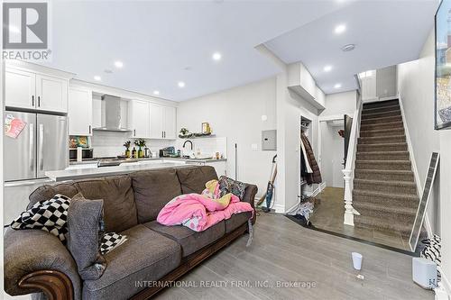 294 Gerrard Street E, Toronto, ON - Indoor