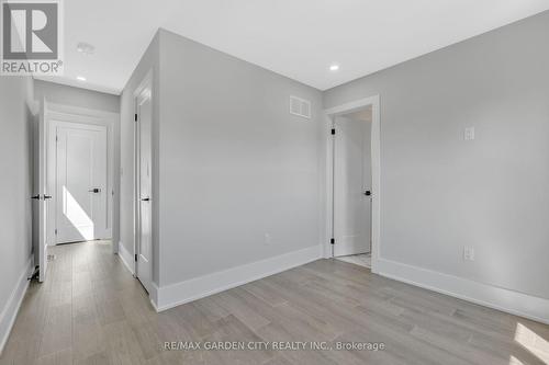 86 Beland Avenue N, Hamilton (Mcquesten), ON - Indoor Photo Showing Other Room