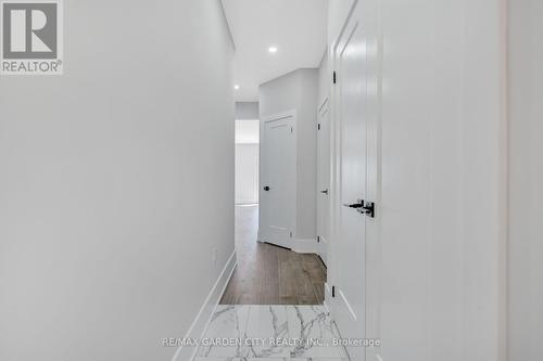 86 Beland Avenue N, Hamilton (Mcquesten), ON - Indoor Photo Showing Other Room