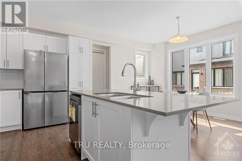 398 Peninsula Road, Ottawa, ON - Indoor Photo Showing Kitchen With Double Sink With Upgraded Kitchen