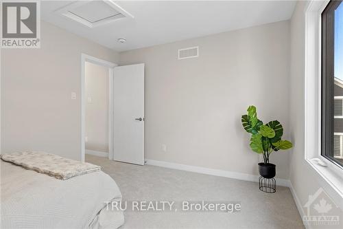 398 Peninsula Road, Ottawa, ON - Indoor Photo Showing Bedroom