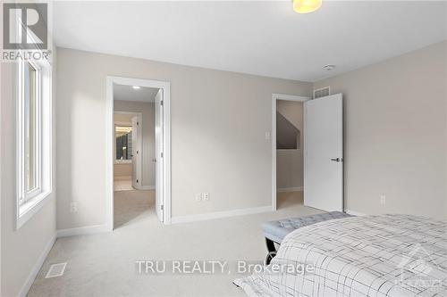 398 Peninsula Road, Ottawa, ON - Indoor Photo Showing Bedroom