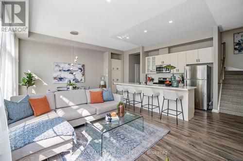 12516 Ninth Line, Whitchurch-Stouffville, ON - Indoor Photo Showing Living Room