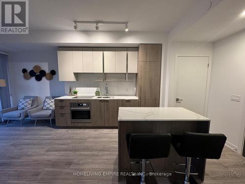 705 - 15 Holmes Avenue, Toronto (Willowdale East), ON - Indoor Photo Showing Kitchen With Upgraded Kitchen