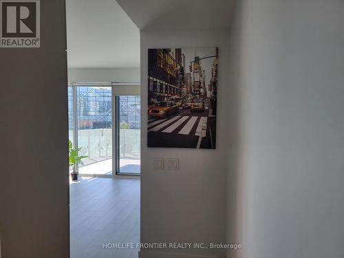 1302 - 15 Queens Quay E, Toronto (Waterfront Communities), ON - Indoor Photo Showing Other Room