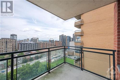 570 Laurier Avenue W Unit#1605, Ottawa, ON - Outdoor With Balcony With View With Exterior