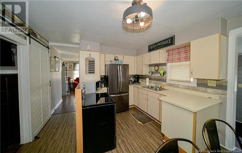 17 Murray Avenue, Fredericton, NB - Indoor Photo Showing Kitchen With Double Sink