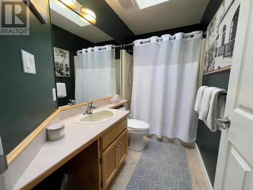 1634 Carmi Avenue Unit# 149, Penticton, BC - Indoor Photo Showing Bathroom