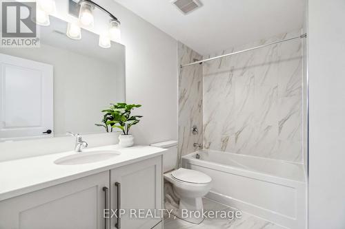 3585 Britt Boulevard, Plympton-Wyoming, ON - Indoor Photo Showing Bathroom