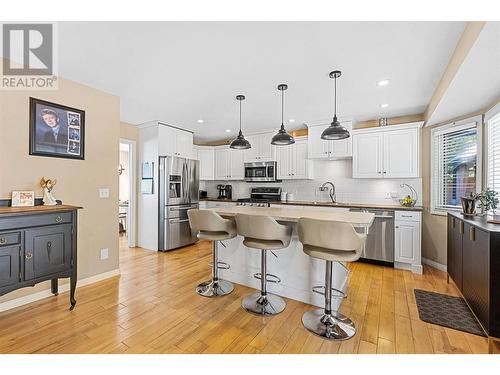 3166 Broadview Place, West Kelowna, BC - Indoor Photo Showing Kitchen With Upgraded Kitchen