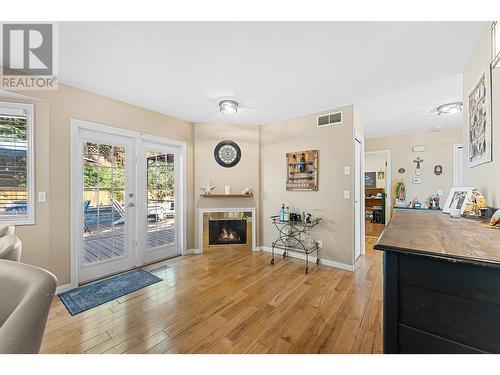 3166 Broadview Place, West Kelowna, BC - Indoor Photo Showing Living Room With Fireplace