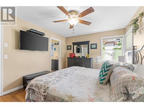 3166 Broadview Place, West Kelowna, BC - Indoor Photo Showing Bedroom