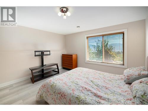 2613 Copper Ridge Drive, West Kelowna, BC - Indoor Photo Showing Bedroom