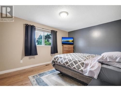 720 Princess Road, Kelowna, BC - Indoor Photo Showing Bedroom