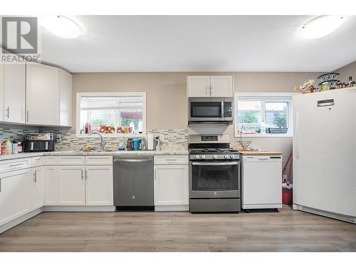 720 Princess Road, Kelowna, BC - Indoor Photo Showing Kitchen