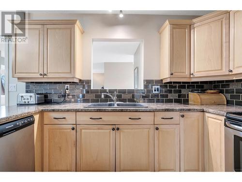 720 Princess Road, Kelowna, BC - Indoor Photo Showing Kitchen With Double Sink