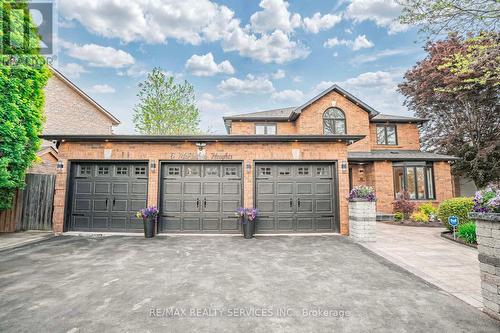 6 Mcarthur Heights, Brampton, ON - Outdoor With Facade