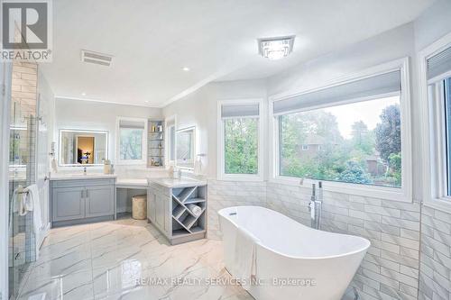 6 Mcarthur Heights, Brampton (Snelgrove), ON - Indoor Photo Showing Bathroom