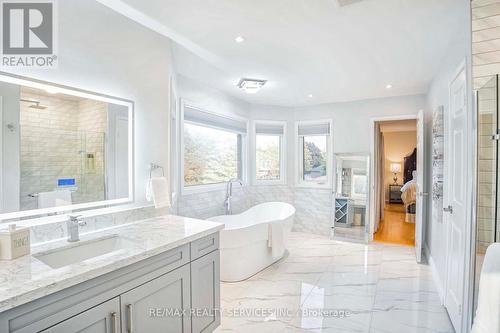 6 Mcarthur Heights, Brampton (Snelgrove), ON - Indoor Photo Showing Bathroom