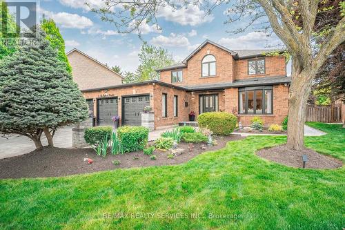 6 Mcarthur Heights, Brampton (Snelgrove), ON - Outdoor With Facade