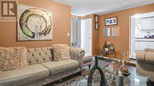 1501-03 Elsmere Avenue, Windsor, ON - Indoor Photo Showing Living Room