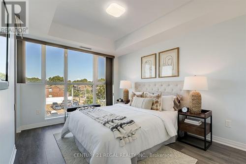 323 - 2301 Danforth Avenue, Toronto (East End-Danforth), ON - Indoor Photo Showing Bedroom