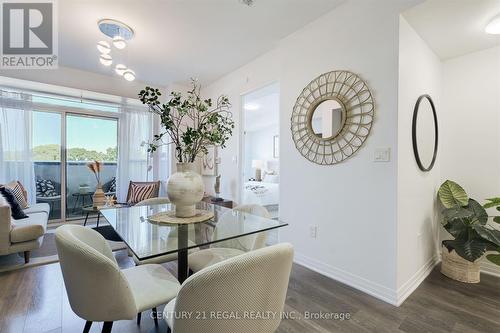 323 - 2301 Danforth Avenue, Toronto (East End-Danforth), ON - Indoor Photo Showing Dining Room