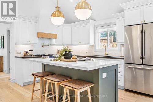 131 Maple Avenue, Georgina (Sutton & Jackson'S Point), ON - Indoor Photo Showing Kitchen With Stainless Steel Kitchen With Upgraded Kitchen