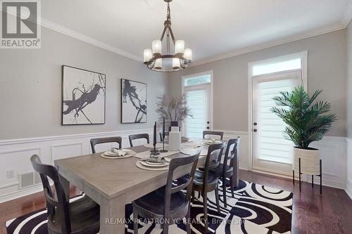 4 Theobalds Circle, Richmond Hill, ON - Indoor Photo Showing Dining Room