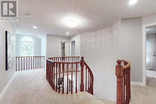 4 Theobalds Circle, Richmond Hill, ON - Indoor Photo Showing Other Room