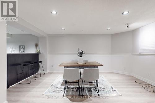 4 Theobalds Circle, Richmond Hill, ON - Indoor Photo Showing Dining Room