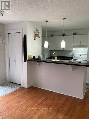 104 - 23 Dawson Drive, Collingwood, ON - Indoor Photo Showing Kitchen