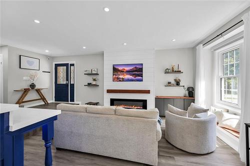 23 Ameer Drive, St. Catharines, ON - Indoor Photo Showing Living Room With Fireplace