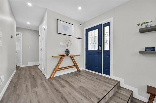 23 Ameer Drive, St. Catharines, ON - Indoor Photo Showing Other Room