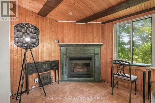 1136 Bronte Road, Oakville, ON - Indoor Photo Showing Living Room With Fireplace